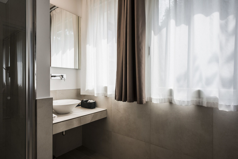 Bathroom 3, MYSWEETPLACE - Largo Europa Apartments, Padua