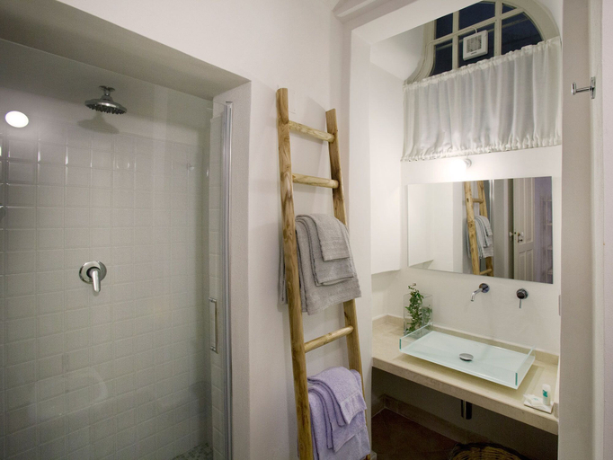 Bathroom 5, B&B Corte dei Romiti, Lecce