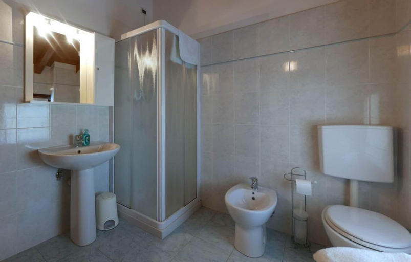 Bedroom 4, Residence Caporale, Udine