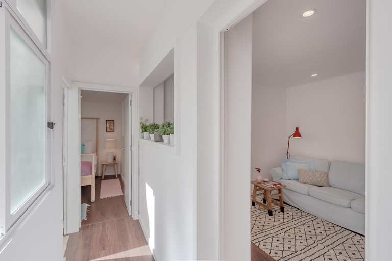 Others 5, Sunny Apartment with Patio, By TimeCooler, Lisbon