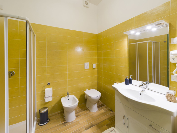 Bathroom 4, La nostra casa in centro, Lecco