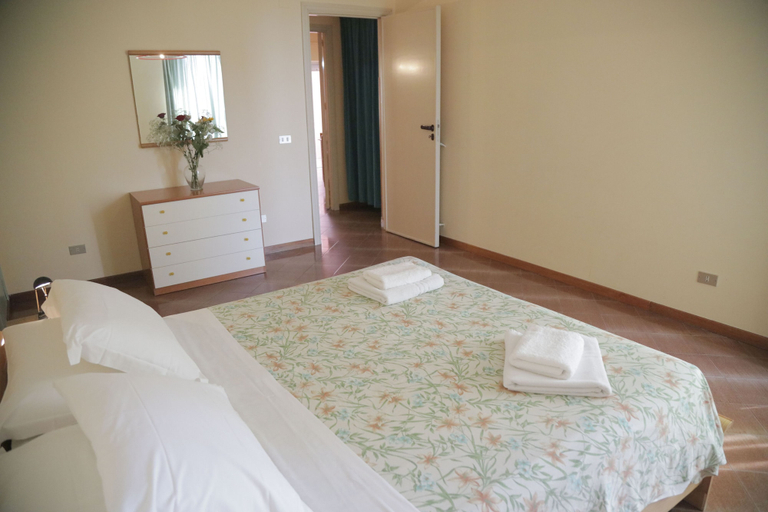 Bedroom 3, Casa Rosa, Palermo