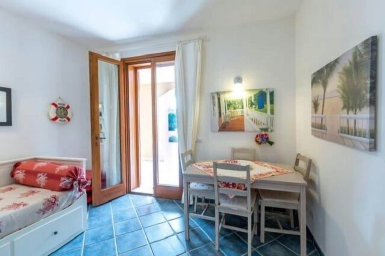Others 3, Residence Le Cenate, Lecce