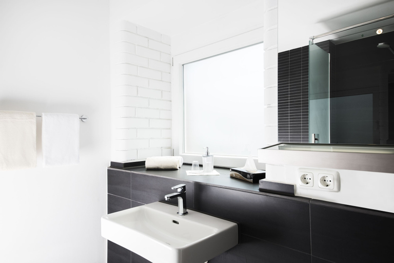 Bathroom 5, Altes Eishaus, Hotel & Restaurant, Gießen