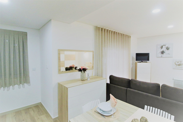 Others 4, Imperial Apartment, Braga