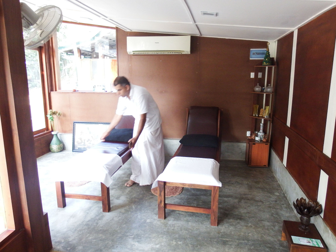 Bedroom 2, Himana Ayurveda, Katana