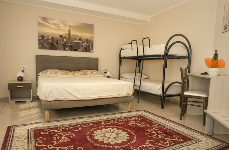 Bedroom 2, Marilu B&B, Lecce