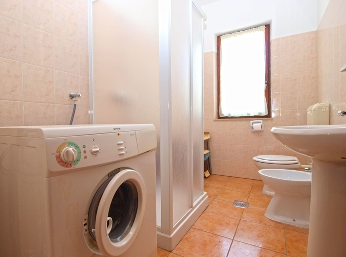 Bathroom 3, Apartment 1416, Vodnjan