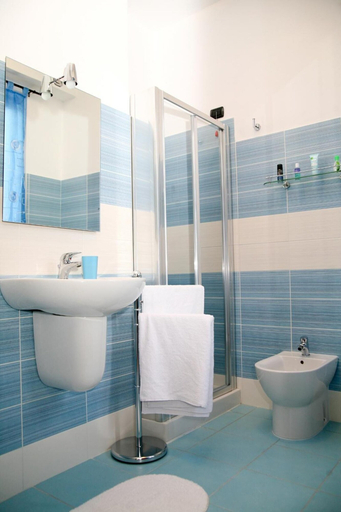 Bathroom 3, Villa Marogna Rooms and Breakfast, Sassari