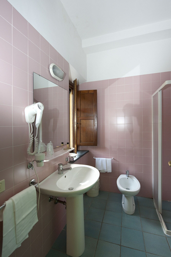 Bathroom 3, Hotel Ristorante Molino d'Era, Pisa
