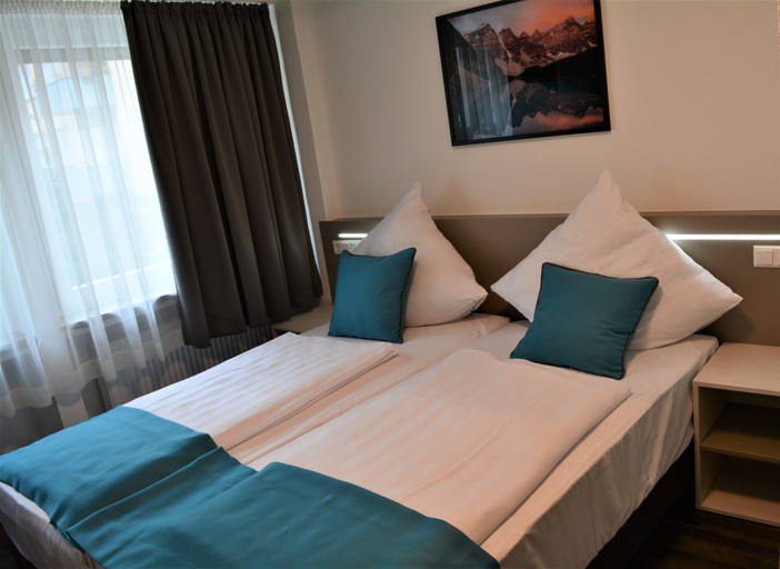 Bedroom 5, Hotel BaWü, Stuttgart