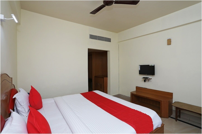 Bedroom 2, Hotel keshari, Khordha
