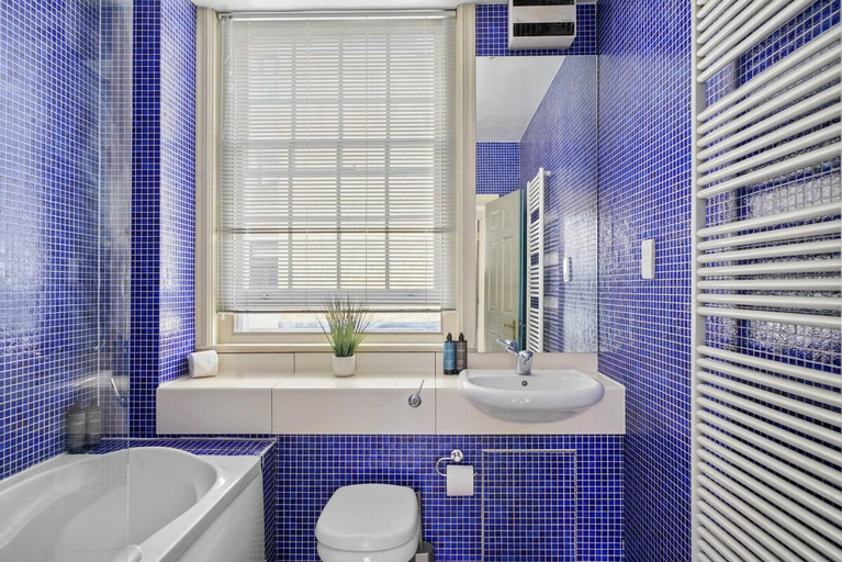 Others 2, Stunning apartment right next to Harrods, London