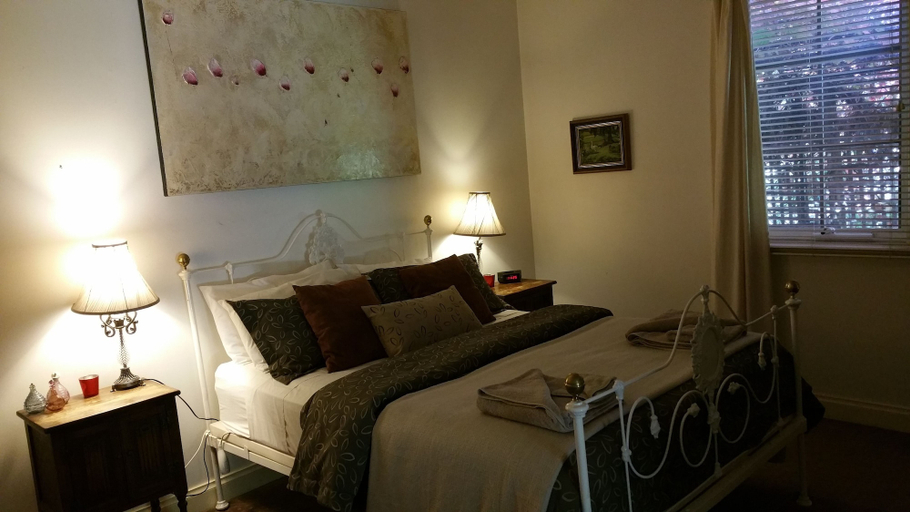 Bedroom 3, Amy's House, Clare and Gilbert Valleys