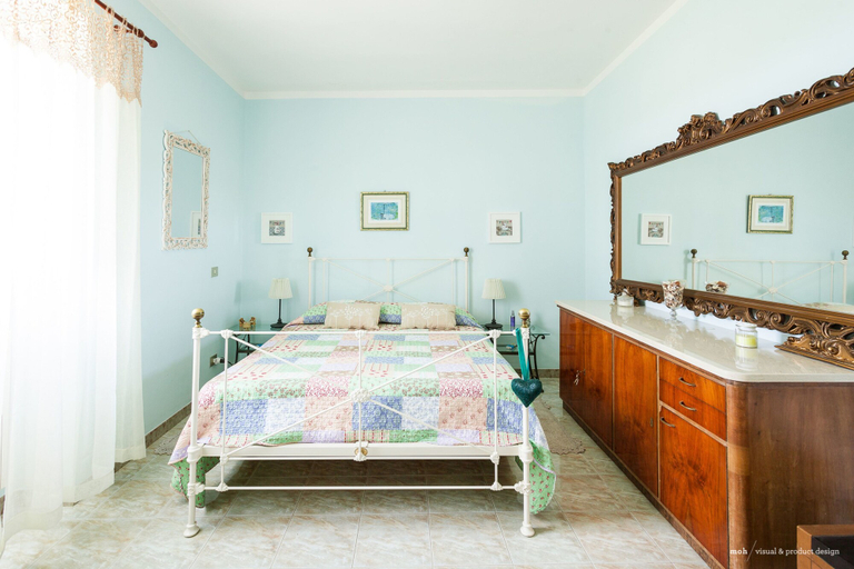 Bedroom 2, B&B Trullo Casa Rosa, Taranto