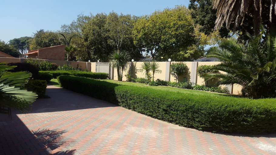 Others 5, Ikaze Guest Lodge, Ekurhuleni