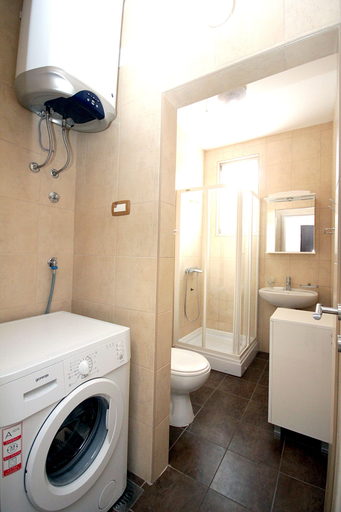 Bathroom 3, Apartments Mirista
