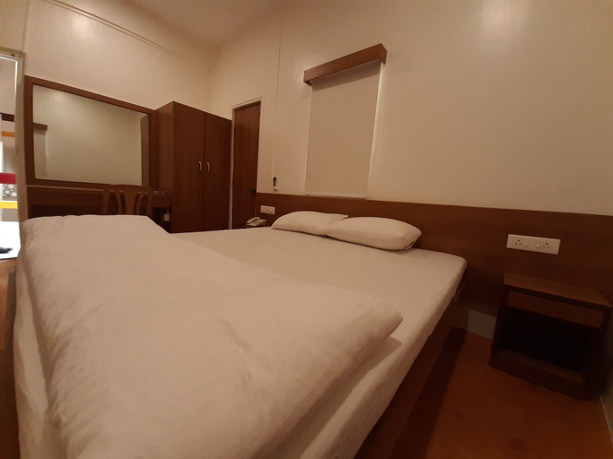 Bedroom 3, Hotel Bhooshan Sivajinagar, Pune