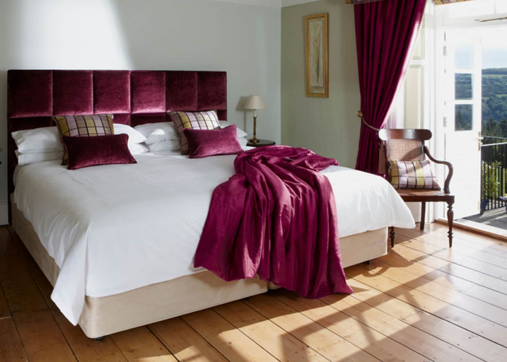 Bedroom 2, The Horn of Plenty, Devon