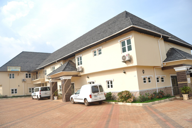 Exterior & Views 2, Ne-Yo Hotel And Suites, Oshimili North