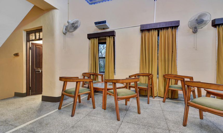 Public Area 3, Treebo The Regal House, Near Fateh Sagar Lake, Udaipur