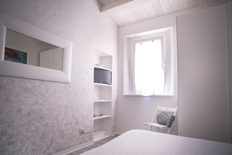 Bedroom 2, B&B A Portata di Mare, Ancona