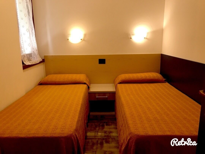 Bedroom 4, Residence Alessio, Trento