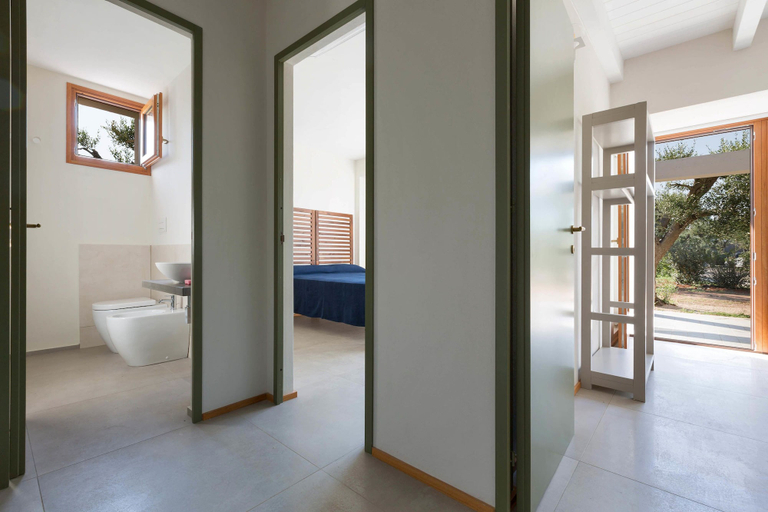 Bathroom 4, Dependance del Carmine, Lecce