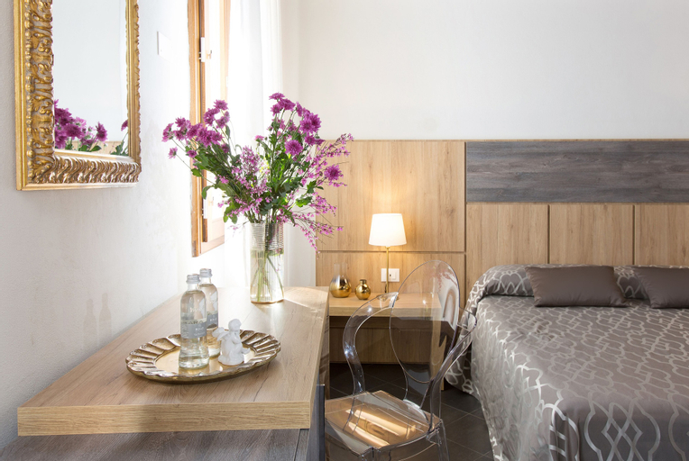 Bedroom 4, Sette Angeli Rooms, Florence