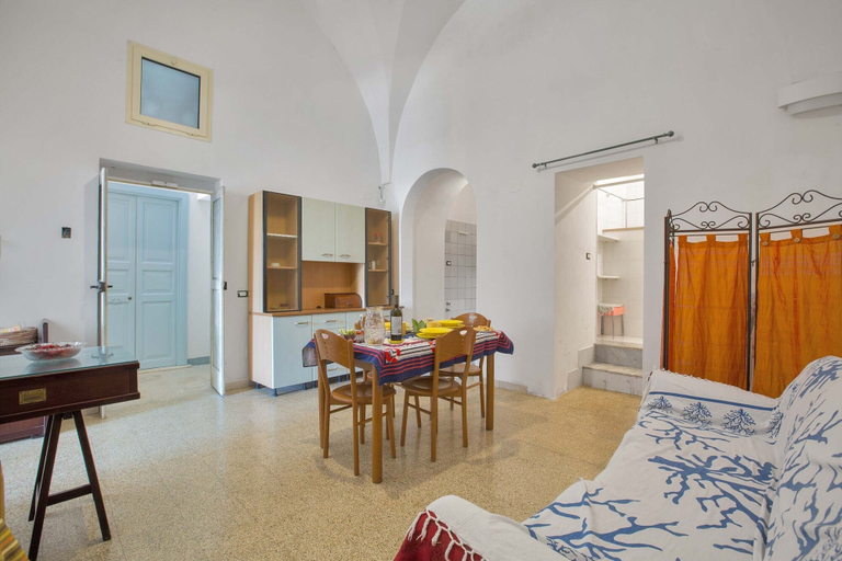 Dining 5, 2999 La Casa in Piazzetta by Barbarhouse, Lecce