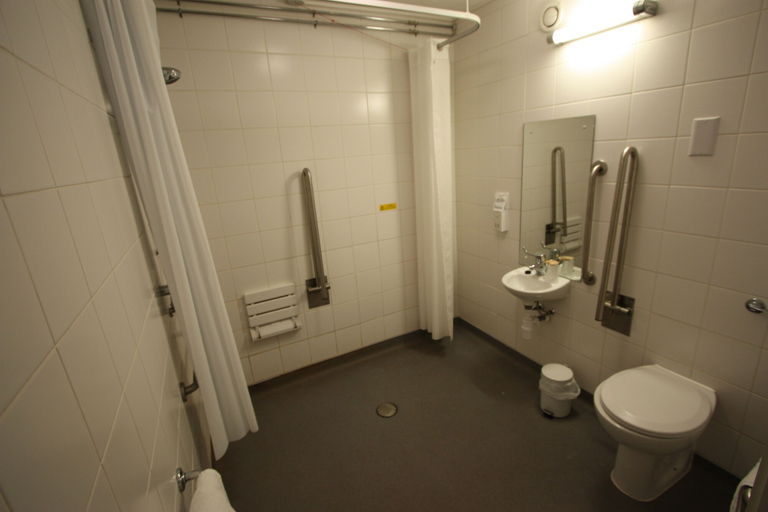Bathroom 3, 247 Hotel, Oldham