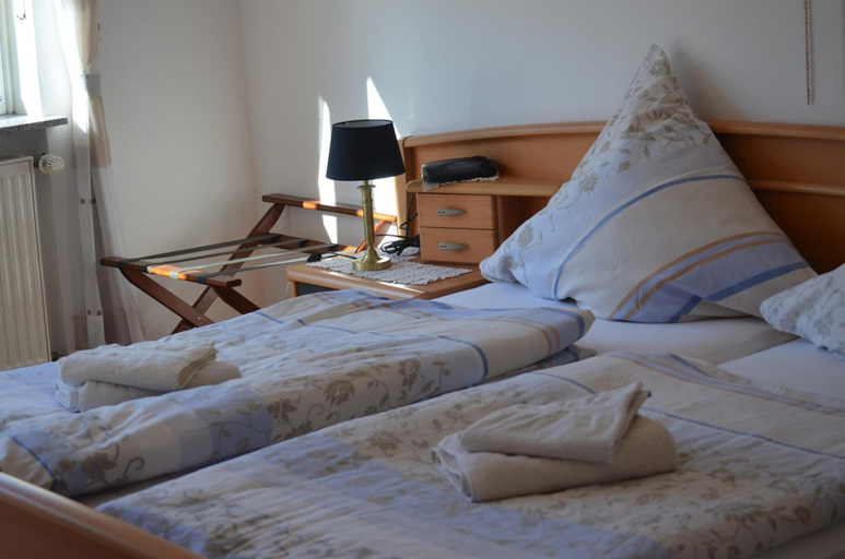 Bedroom 2, Weingut Sauer-Kettermann, Bernkastel-Wittlich