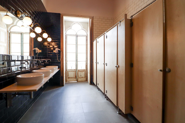 Others 5, Tilia Hostel, Faro