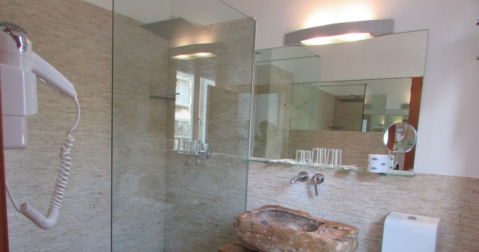 Bathroom 5, Hotel Villa Fiorita, Ravenna