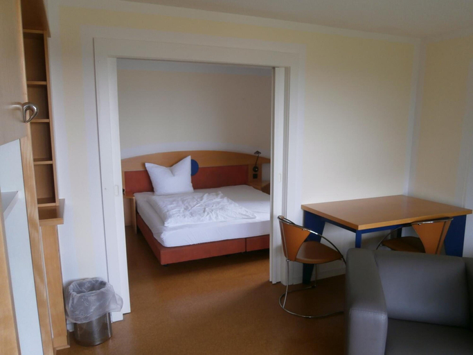 Bedroom 4, Gästehaus Einbecker Sonnenberg, Northeim