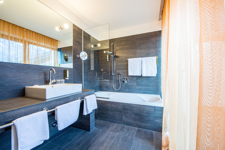 Bathroom 4, Alphotel Stocker, Bolzano