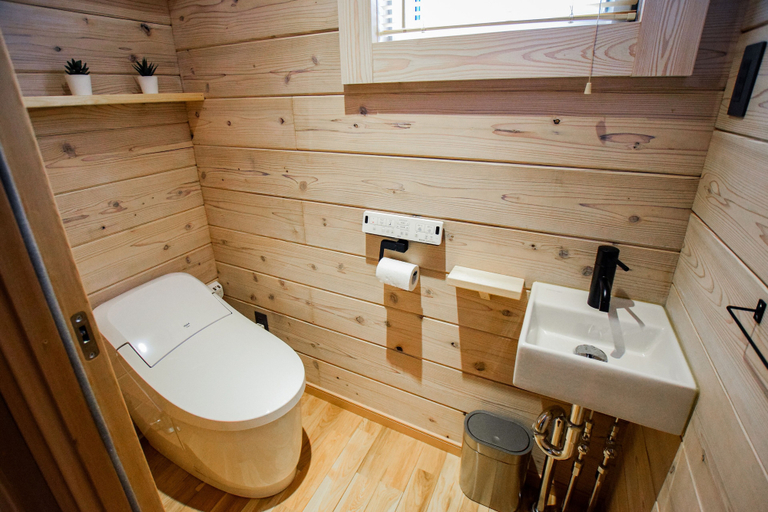 Bathroom 3, Baan Hakuba, Hakuba