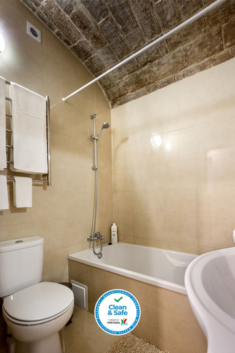 Bathroom, Casa do Becco dos Assucares, Évora