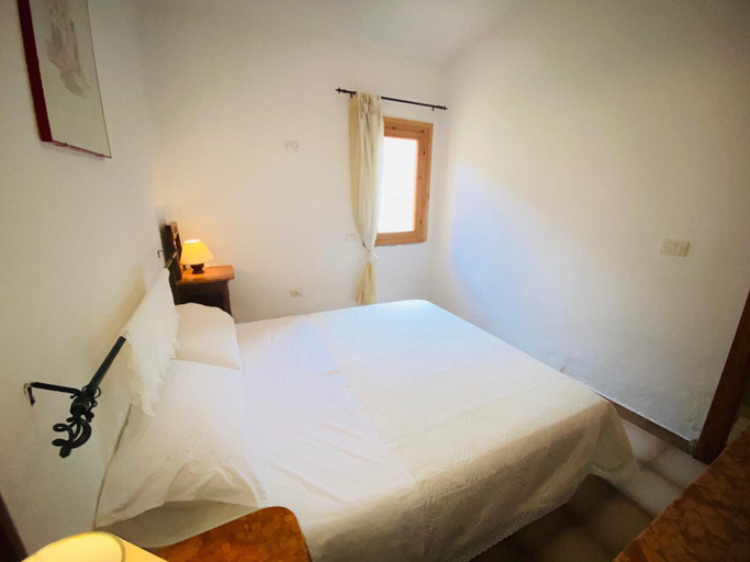 Room 5, Villetta Lu Liciu con giardino, Nuoro