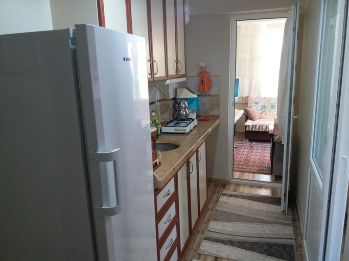 Others 3, Saglik Apart Pansiyon, Erdek