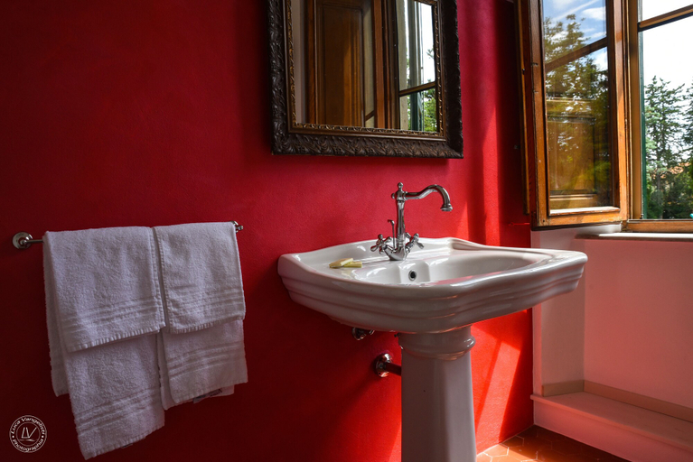 Bathroom 4, Tenuta Santa Trice, Livorno
