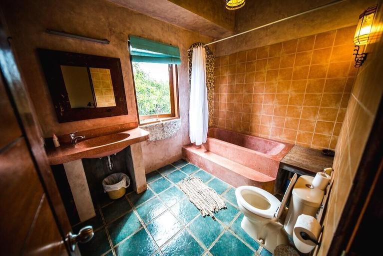 Bathroom 3, Easy Surf Villa, Badung