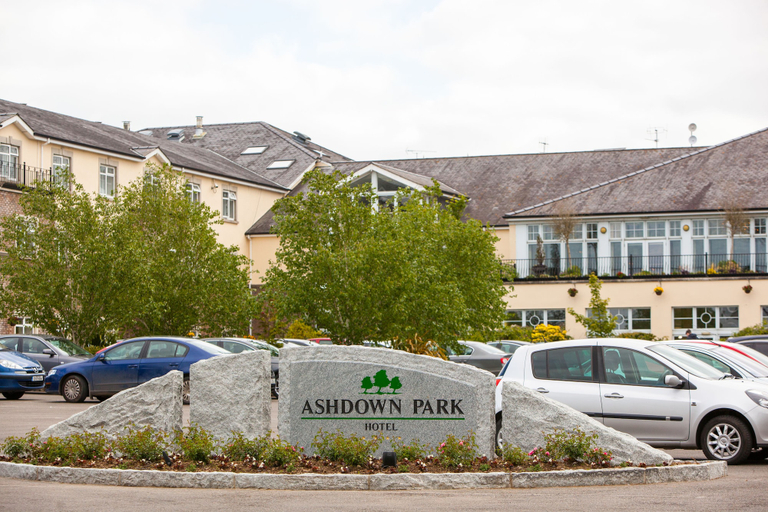 Exterior & Views 2, Ashdown Park Hotel