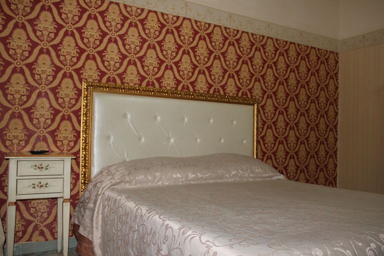 Bedroom 4, Rosy, Napoli