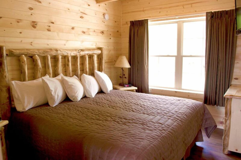 Bedroom 2, Cabins of Mackinaw, Cheboygan