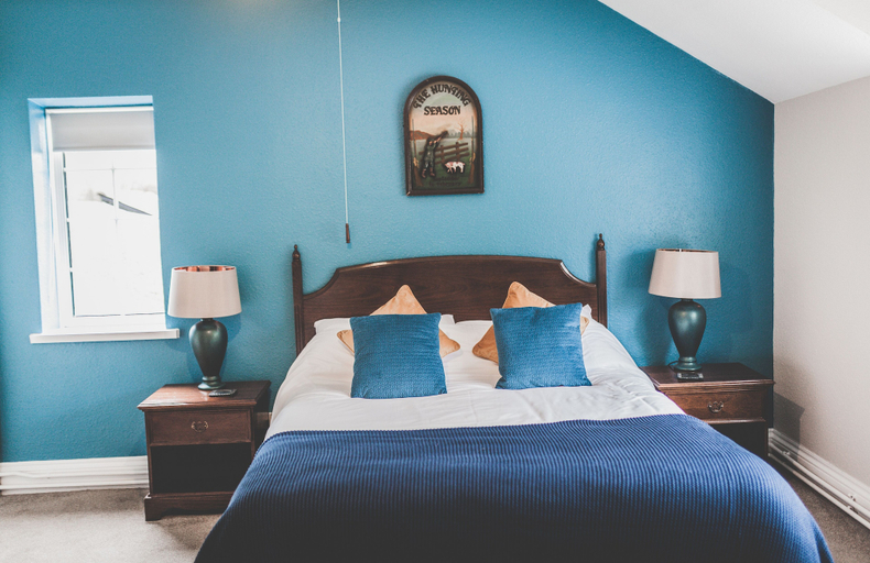 Bedroom 3, Ye Old Ferrie Inn, Gloucestershire
