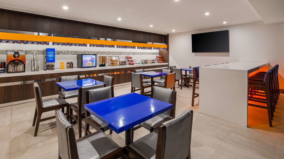 Food & Drinks 5, GLō Best Western Brooklyn NYC, New York