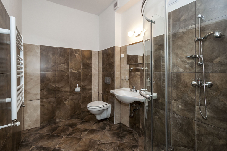 Bathroom 3, Malom Hotel és Étterem, Debrecen
