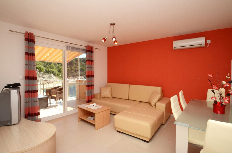 Others 4, Apartments Korcula, Blato