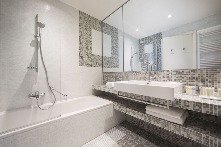 Bathroom 5, Maistra Select Family Hotel Amarin, Rovinj
